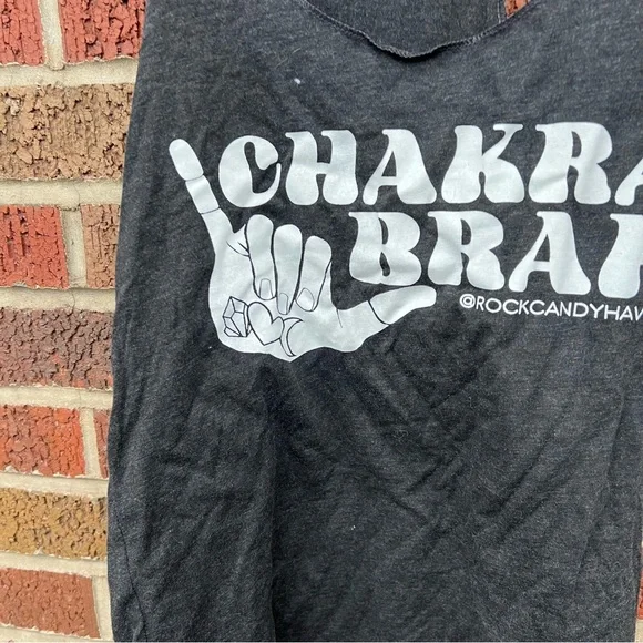 Dark Heather Gray Metaphysical ‘Chakra Brah’ Shaka Hawaiian Racerback Tank Top - Picture 2 of 3